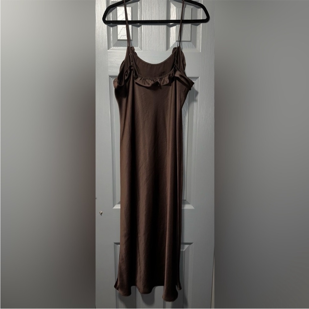 🤎NWT Wilfred ARITZIA Ovation Dress In RICH MOCHA BROWN - Picture 2 of 9